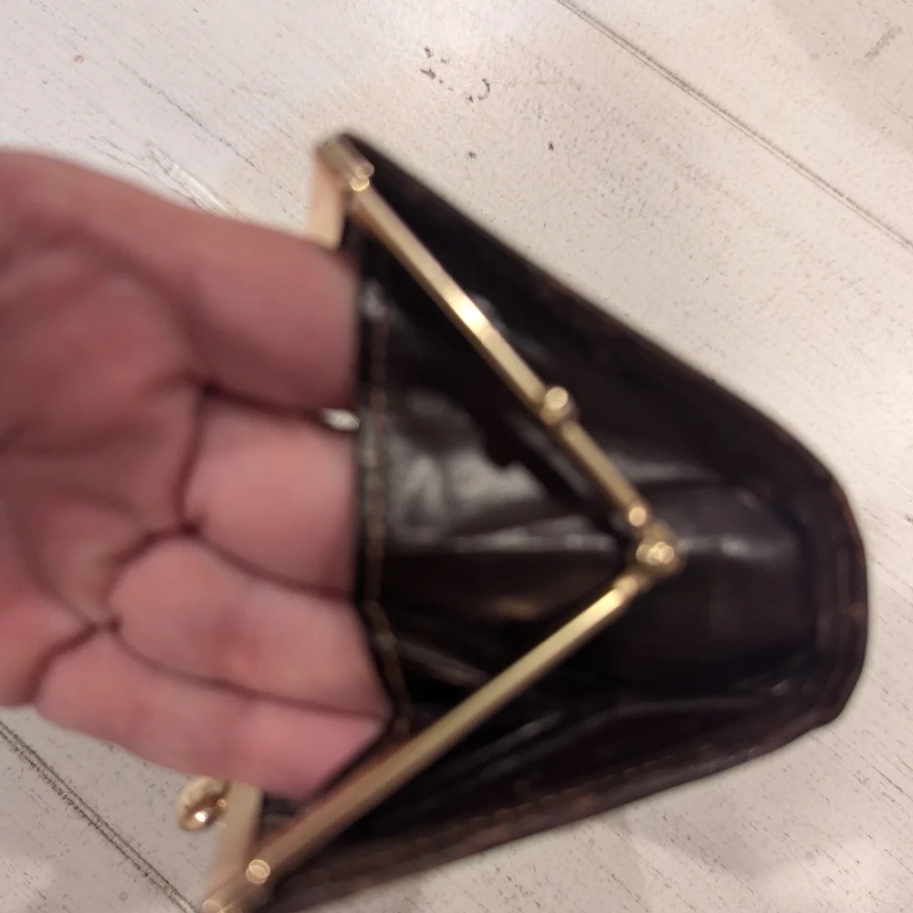 Burberry vintage coin